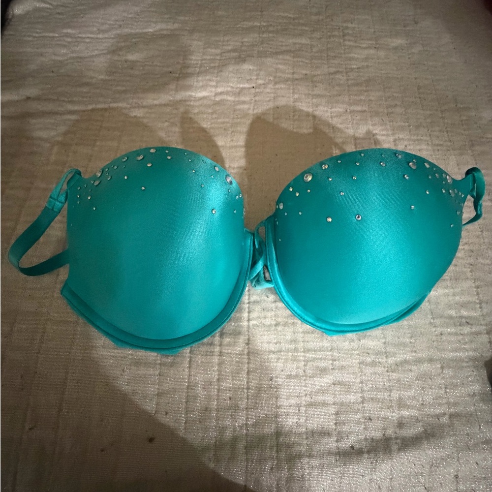 Victoria's Secret vintage Turquoise Bra with Sparkling Accents
